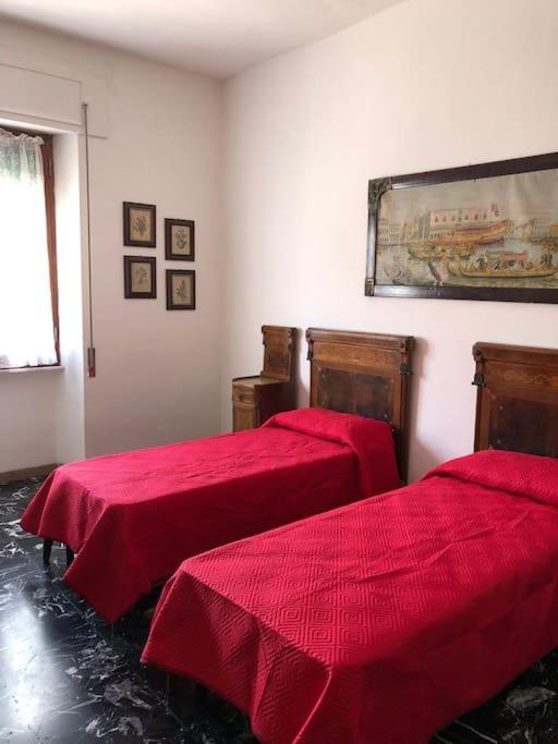 Casa Indipendente Zona Centrale La Maddalena  Buitenkant foto
