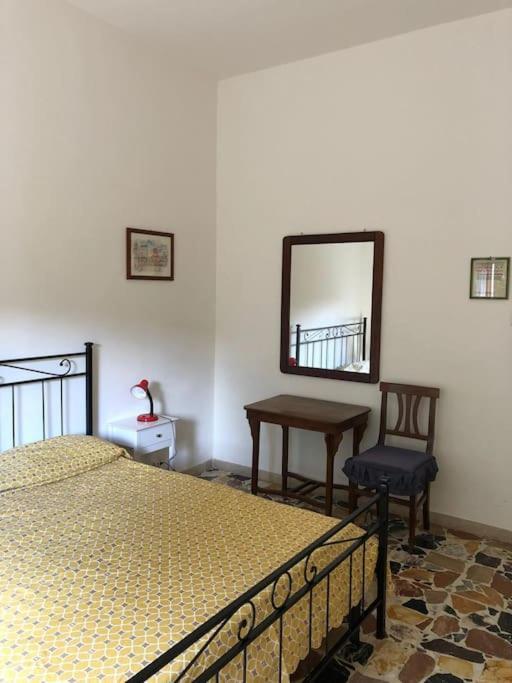 Casa Indipendente Zona Centrale La Maddalena  Buitenkant foto