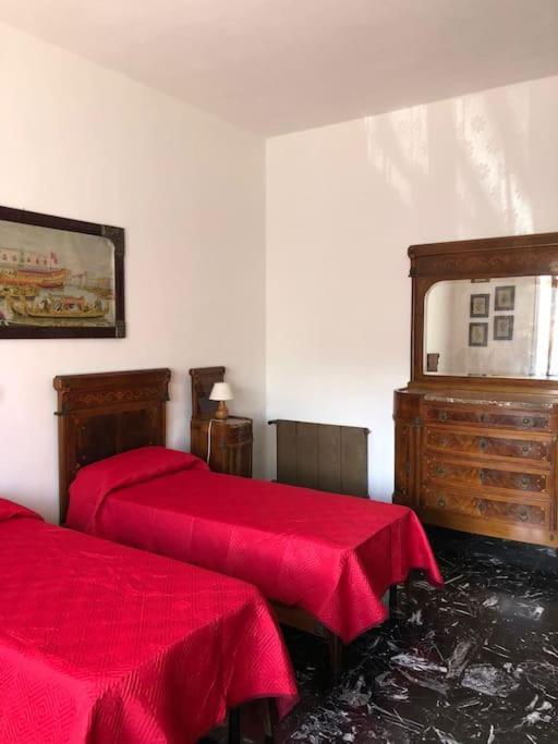 Casa Indipendente Zona Centrale La Maddalena  Buitenkant foto