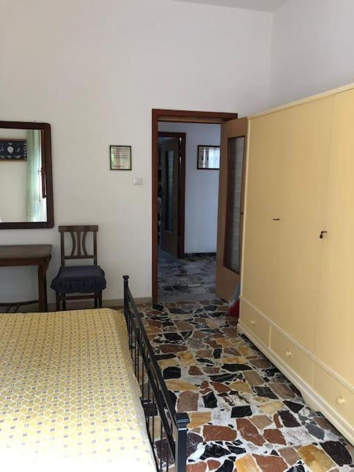 Casa Indipendente Zona Centrale La Maddalena  Buitenkant foto