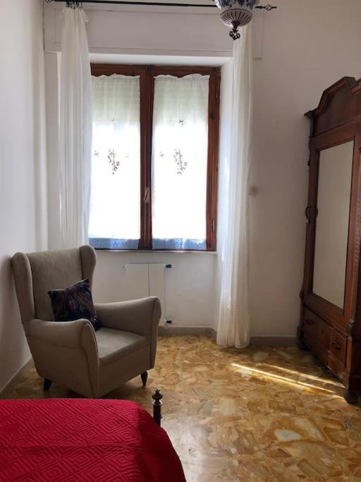 Casa Indipendente Zona Centrale La Maddalena  Buitenkant foto