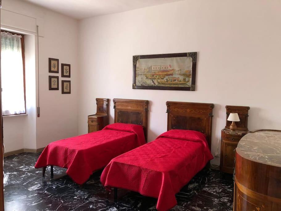 Casa Indipendente Zona Centrale La Maddalena  Buitenkant foto